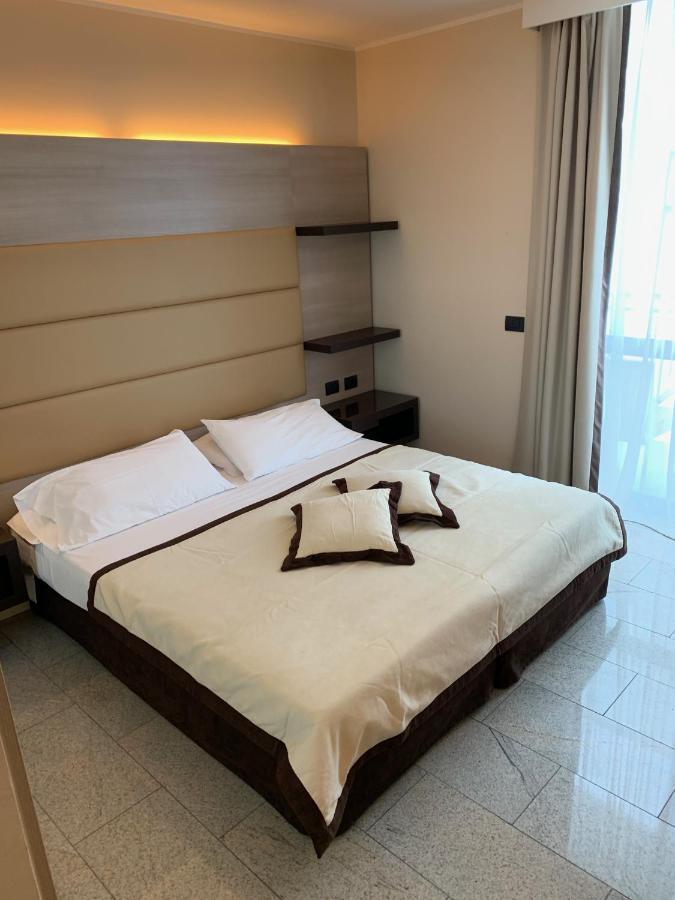 Hotel San Carlo Линьяно-Саббьядоро Экстерьер фото