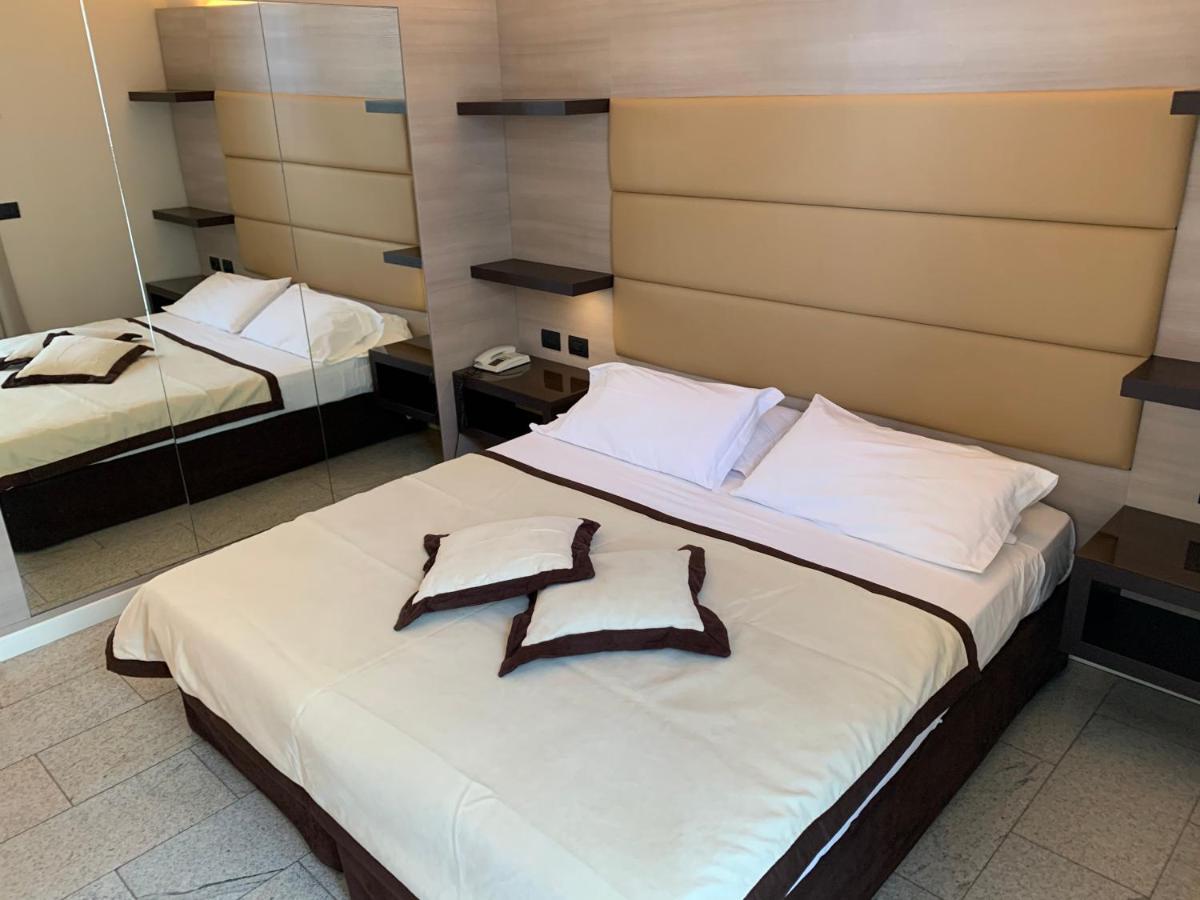 Hotel San Carlo Линьяно-Саббьядоро Экстерьер фото